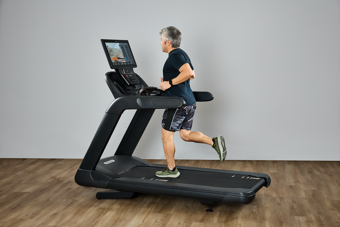 Precor TRM 895 Treadmill