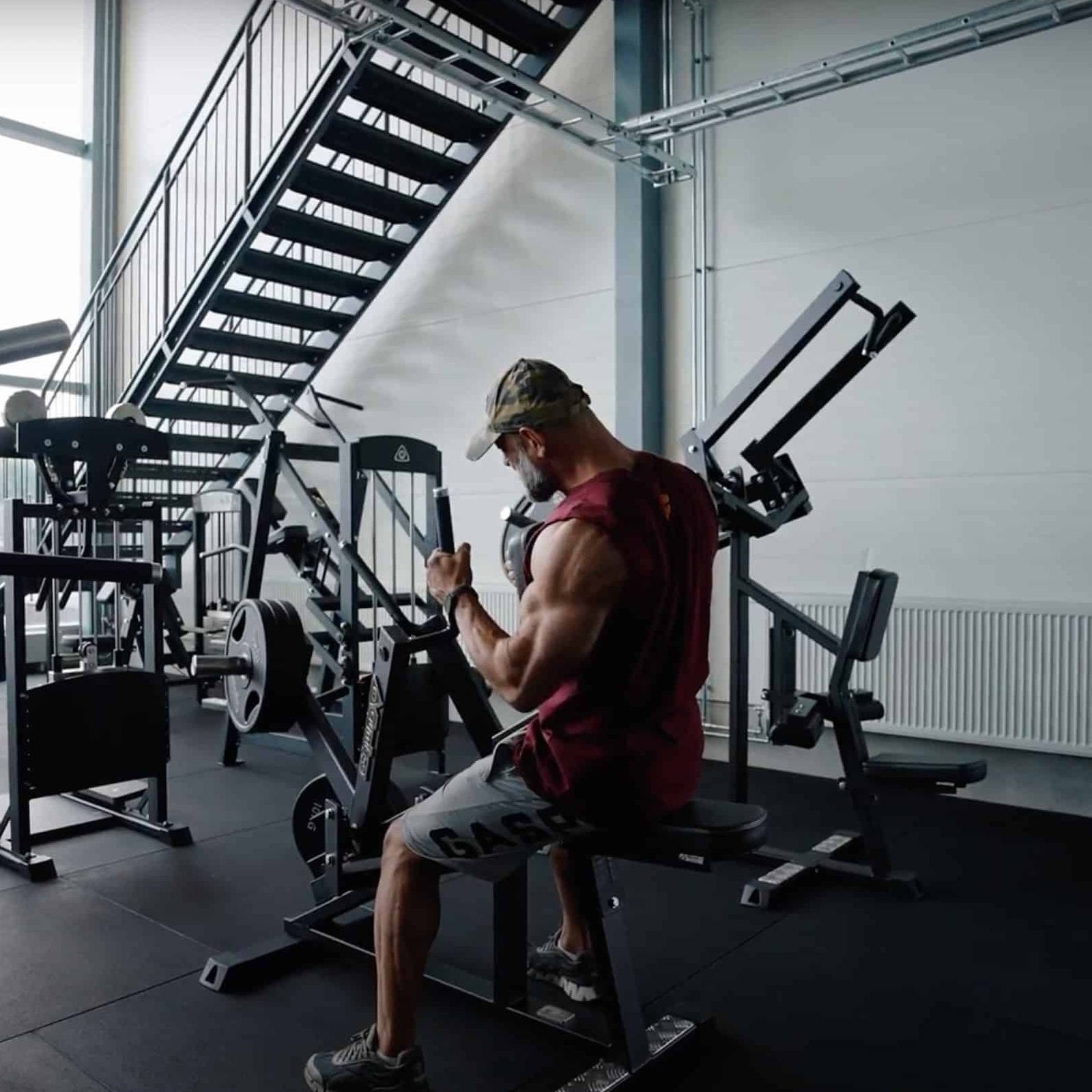Gymleco One-Arm Seated Row Machine