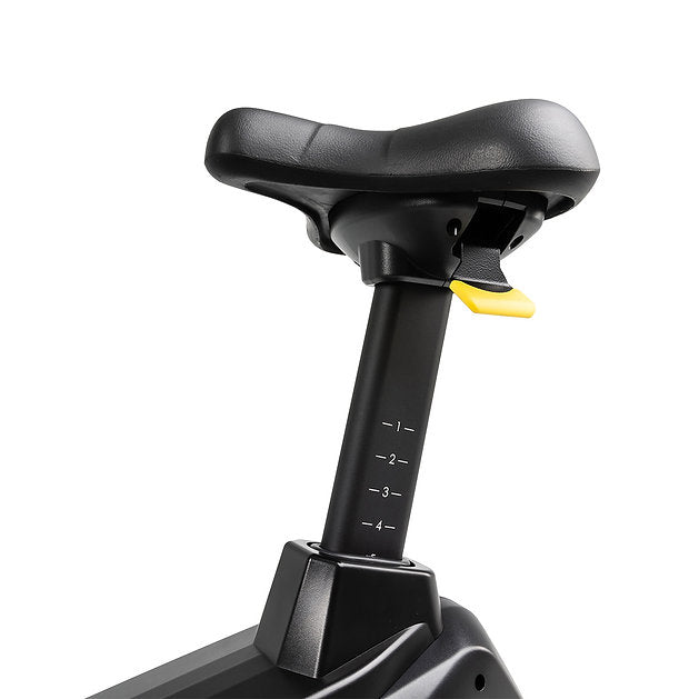 Spirit Fitness CU900 Upright Bike