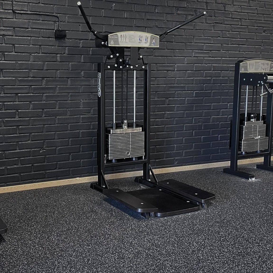 Gymleco StandFly Chest Machine