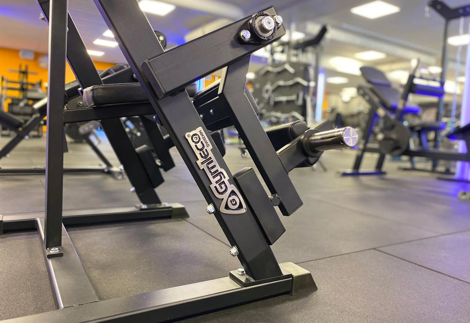 Gymleco 042 Standing Leg Curl Machine