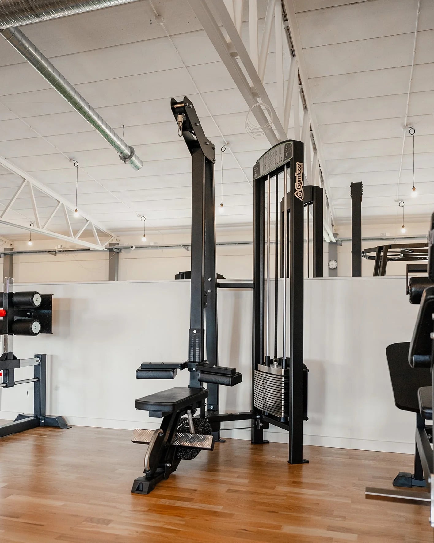 Gymleco 214 Lateral Pulldown / Seated Row Machine