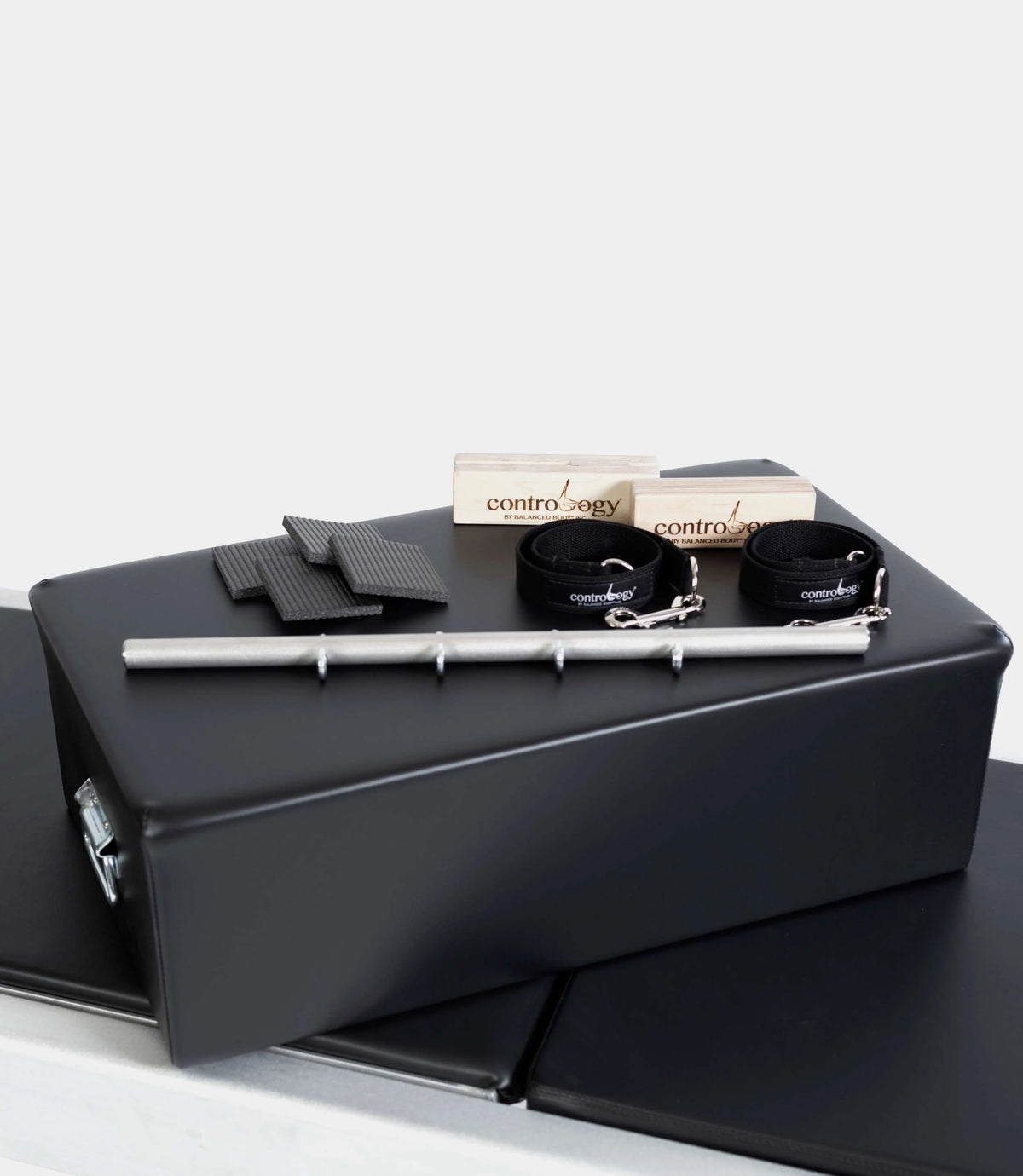 Contrology® Reformer with Tower and Mat